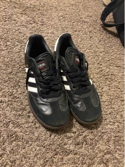 Black sambas