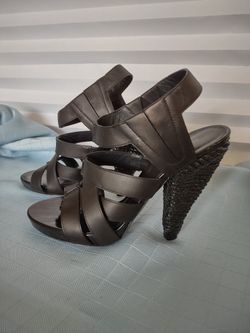 BOTTEGA VENETA TEXTURED HEELS