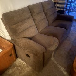 Dual Reclining Sofa And Recliner Chair 