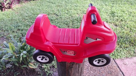 STEP TWO RIDE-ON TOY CAR