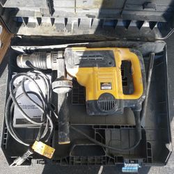 DEWALT Hammer DRILL