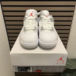 Retro 4 White Oreo Size 10 Ds