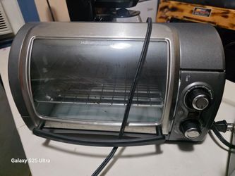Hamilton Beach Easy Reach 4 Slice Toaster Oven, Model# 31334D