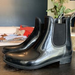 Sam Edelman women’s black rubber rain boots size 9