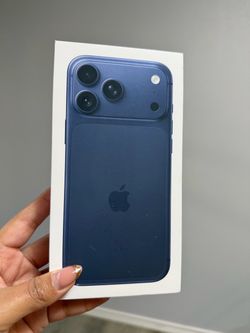 iPhone 17 Pro Max Unlocked New!