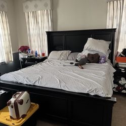 King Size bedroom Set Has To Go