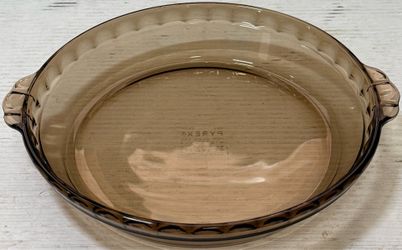 Vintage PYREX 229 9 1/2 Inch Amber Pie Plate Fluted Scalloped Baking Dish