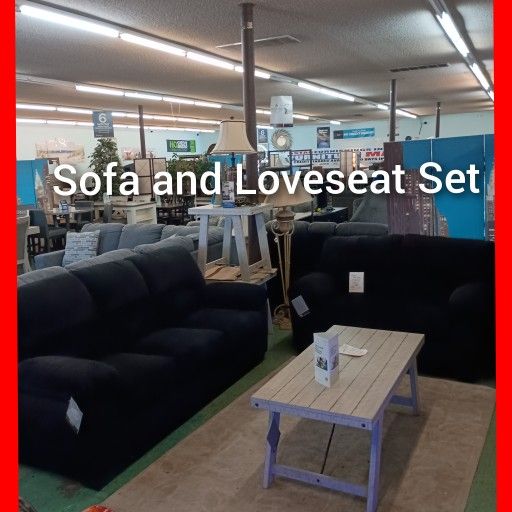 ✨ Black Sofa And Loveseat Set 