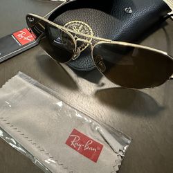 Ray-Ban Aviator polarized Sunglasses RB 3025  $99