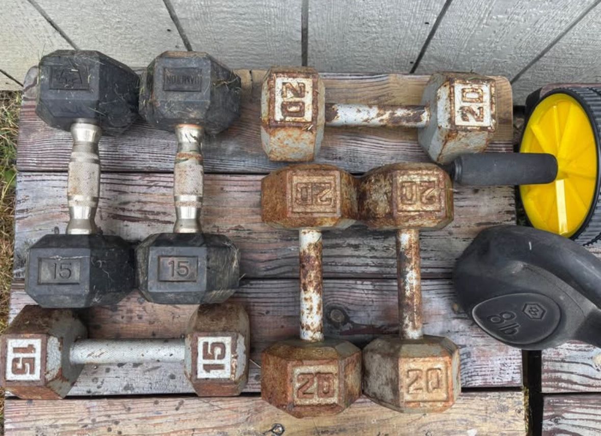 DUMBBELLS 