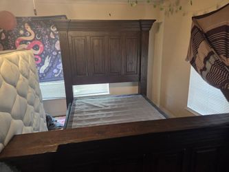 Wooden Kingsize frame