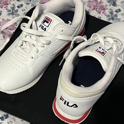 Fila 7.5 Women's Sneakers