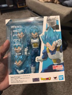 SH Figuarts Dragon Ball Super Unwaivering Saiyan Pride SSGSS Vegeta Blue Figure