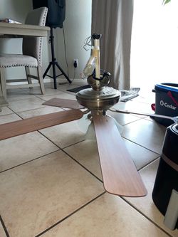 Ceiling fan w/ remote