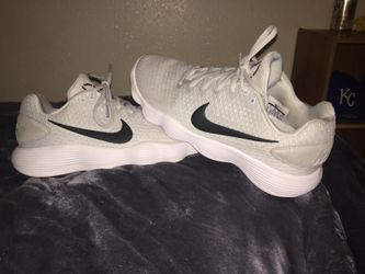 Nike hyperdunk 2018 low size 11