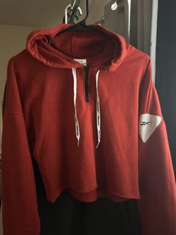Reebok Cropped Sweater