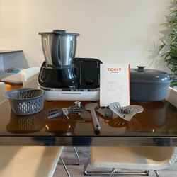 TOKIT Chef Robot 