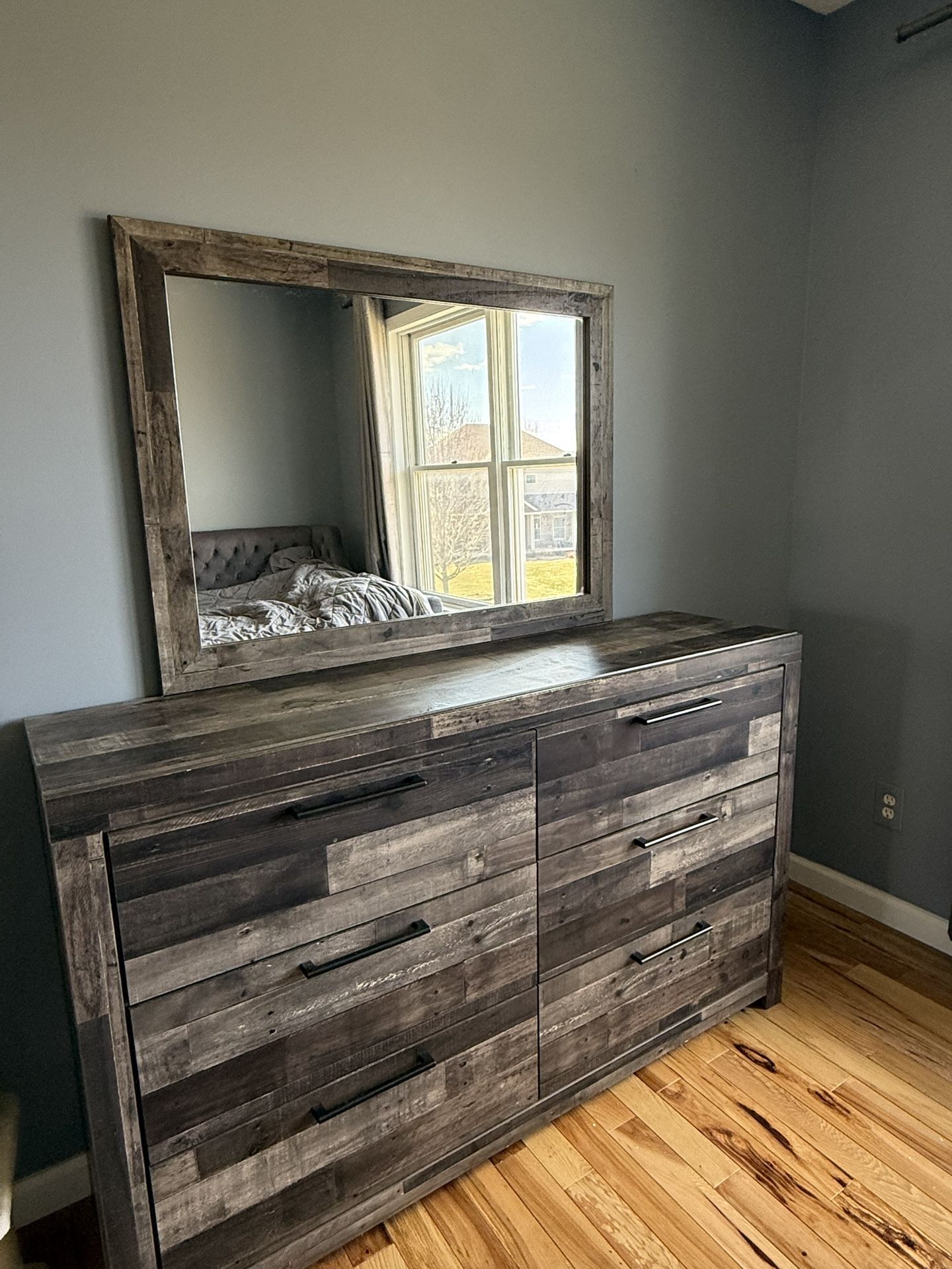 Espresso/beige Vanity