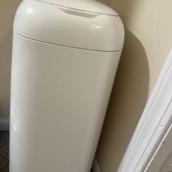diaper trash can