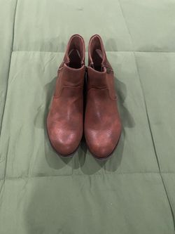 Women’s Boots Size. 8