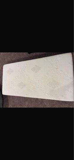 3 twin Mattresses + Base