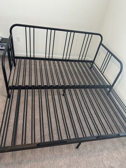 IKEA Trundle Bed