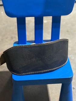 Women’s Black Leather Weightlifting Belt