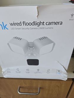 Blink wired floodlight camera