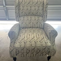 Recliner/ Chair