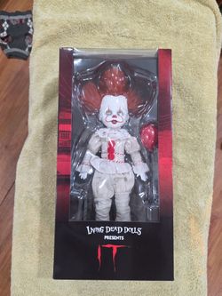 Pennywise Living Dead Doll