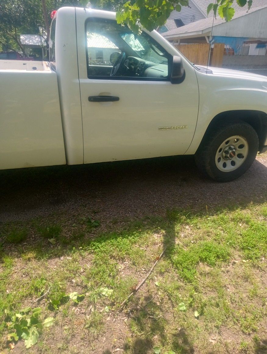 2013 GMC Sierra