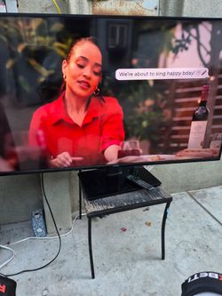 ViZIO 65 INCHES TV