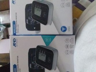Blood Pressure Machine Brand New In Store $75 Mine $30