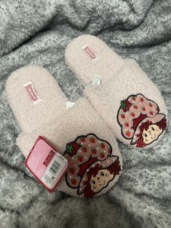 New Strawberry Shortcake Slippers 