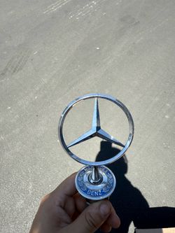 Mercedes Benz Hood Star Emblem
