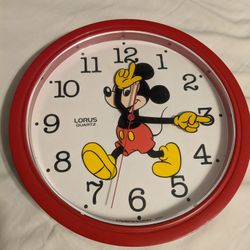 Vintage Disney Mickey Mouse Clock Lorus Quartz / vintage wall clock / 10" Wall Clock

