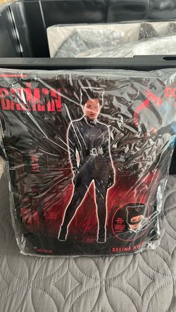 Selina kyle- batman- size large 10-12