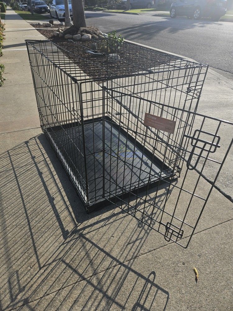 Medium Size Dog Crate Must Sell