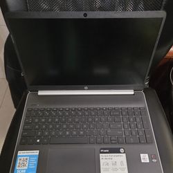HP Laptop 16" Like New