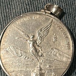 Mexico Libertad 1 Oz Silver Coin In Bezel