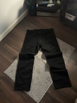 black denim levi jeans