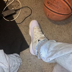 11’s Low Cut
