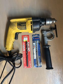 DeWalt Corded 1/2" Variable Speed Reversing Hammer Drill- DW511- Clean-6.7 Amp, Masonry Bits, Handle, Chuck Key