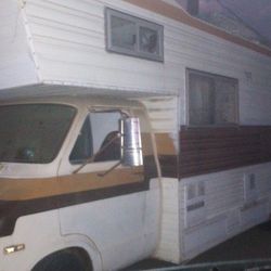 Dodge RV Don't Know What Is Wrong With It But Ran Before Park