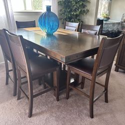 Dining Room Table 6 Pieces 