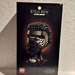 LEGO Star Wars: KYLO REN Helmet  (75415)  NEW