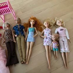 Barbies And Accessories 