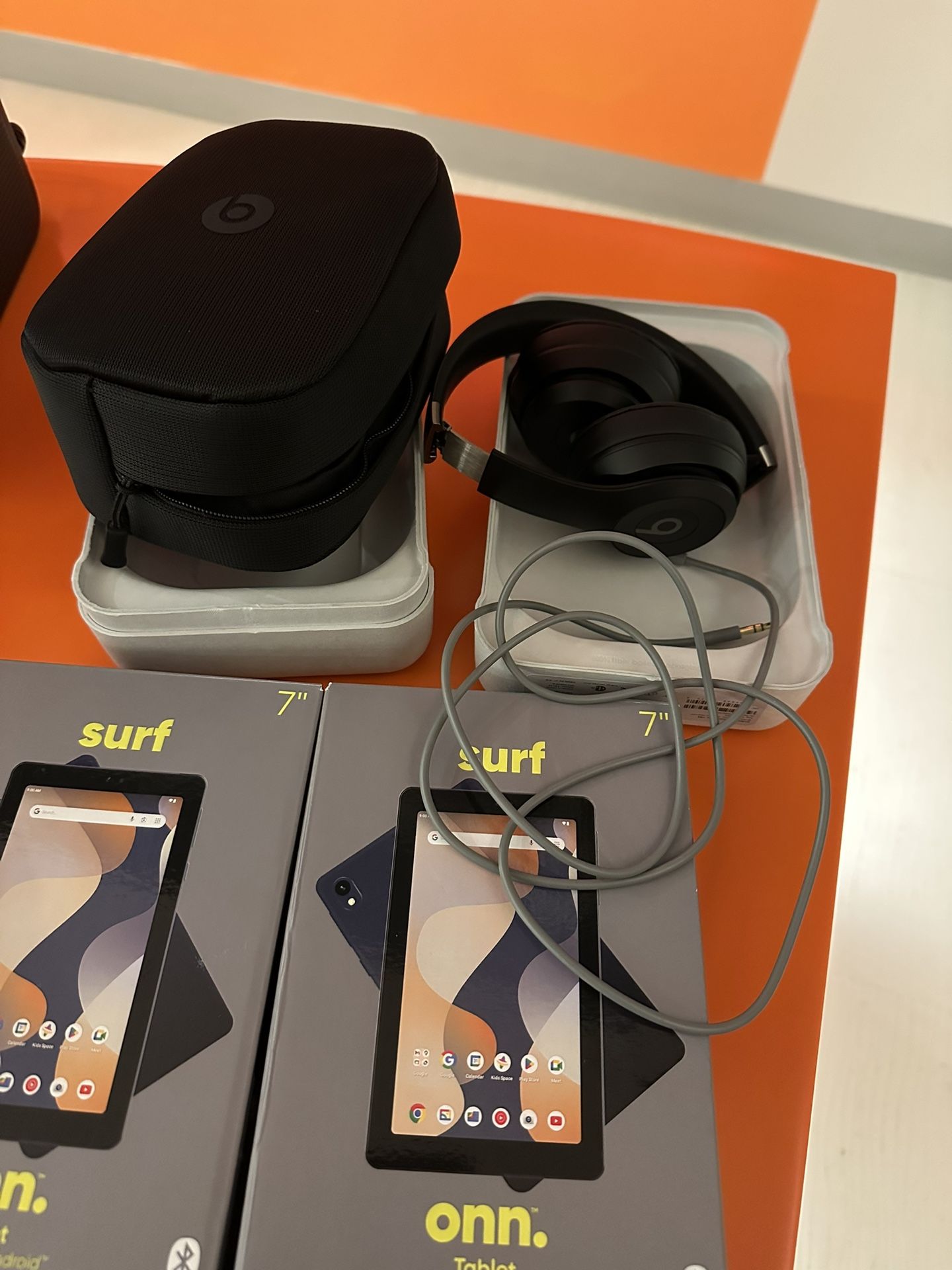 New tablets and Beats Solo 4