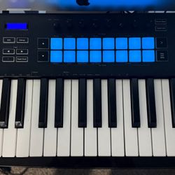 LaunchKey 37 MIDI Keyboard 