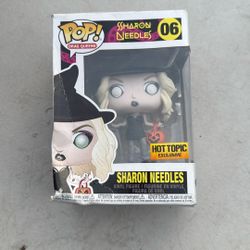 Pop Drag Queens Sharon Needles 